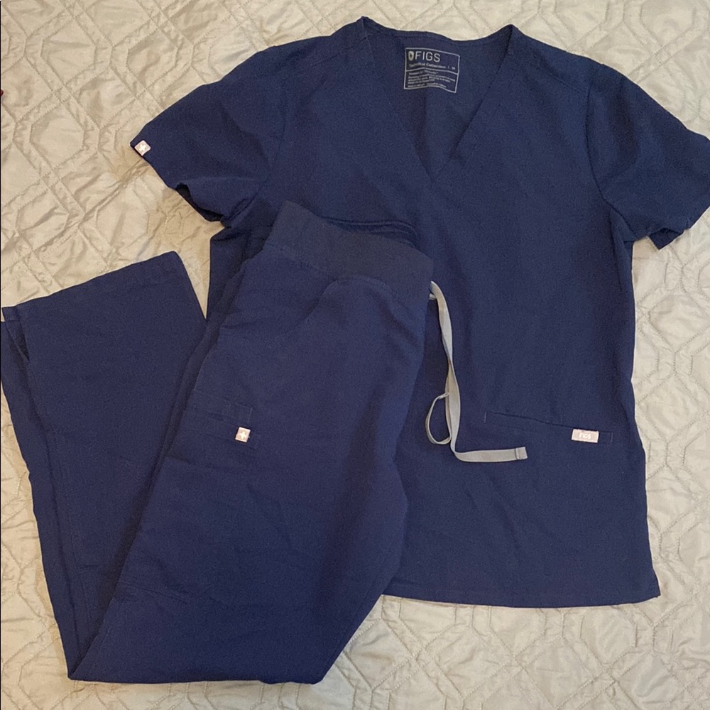 FIGS Navy Blue Scrub Set